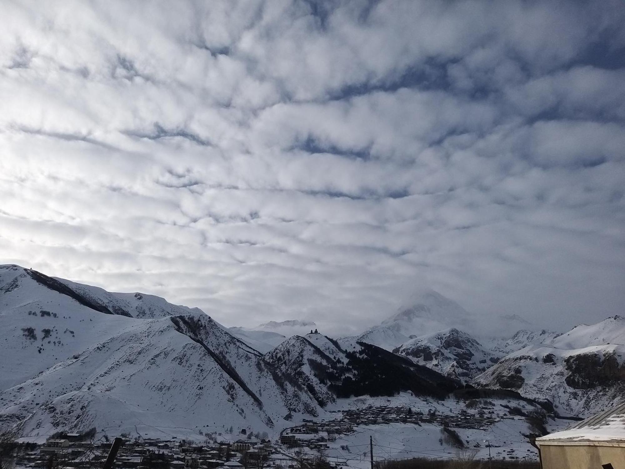 Emotion Kazbegi Διαμέρισμα Δωμάτιο φωτογραφία