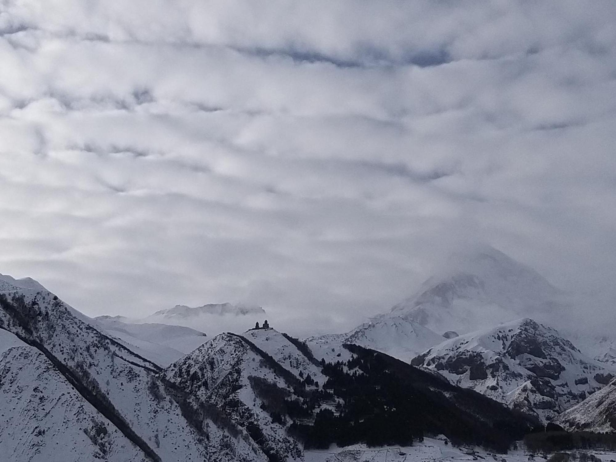 Emotion Kazbegi Διαμέρισμα Δωμάτιο φωτογραφία